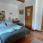 De La Rode 3* Saumane