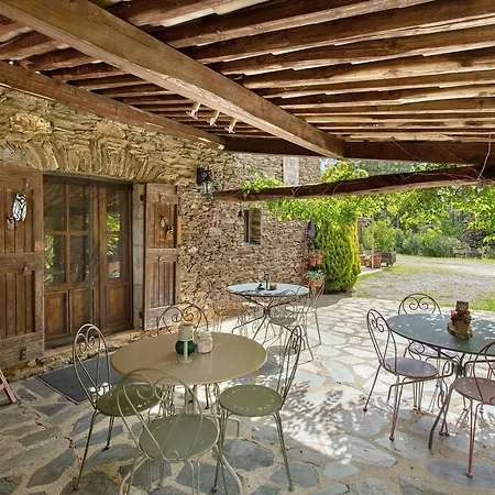 Guest house De La Rode 3*