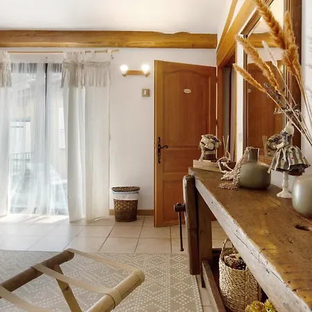 De La Rode 3* Saumane