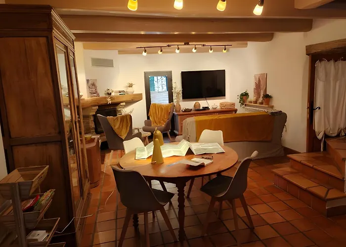 ゲストハウス De La Rode 3*